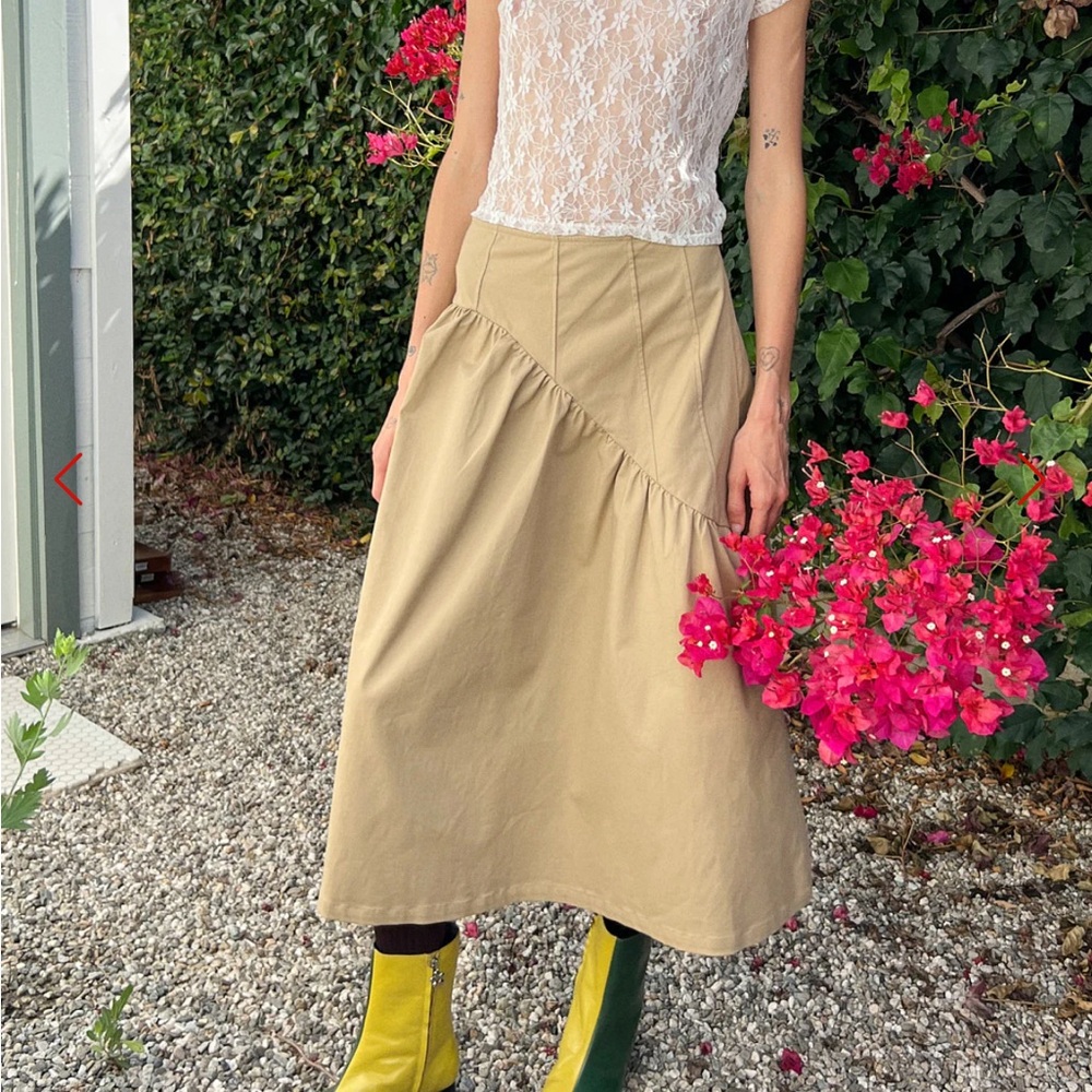 Lisa Says Gah Maeve Midi skirt. Summer khaki long skirt